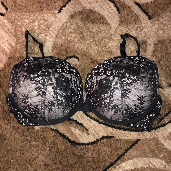 💥 Victoria’s Secret Bras bundle!!! 💥 - Picture 3 of 8